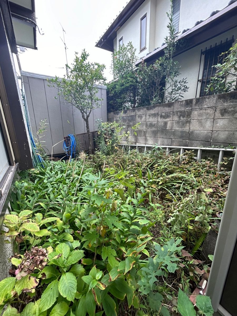 横浜市草むしり実績|before-after|小高屋(コダカヤ)